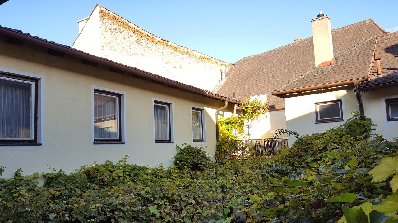 Gasthof Zum Gruenen Baum Mautern an der Donau Kültér fotó